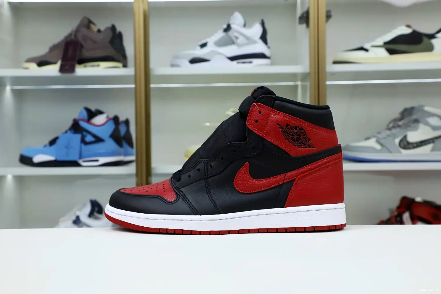 'BRED' OG RETRO AIR JORDAN Kimikick HIGH 1 0710